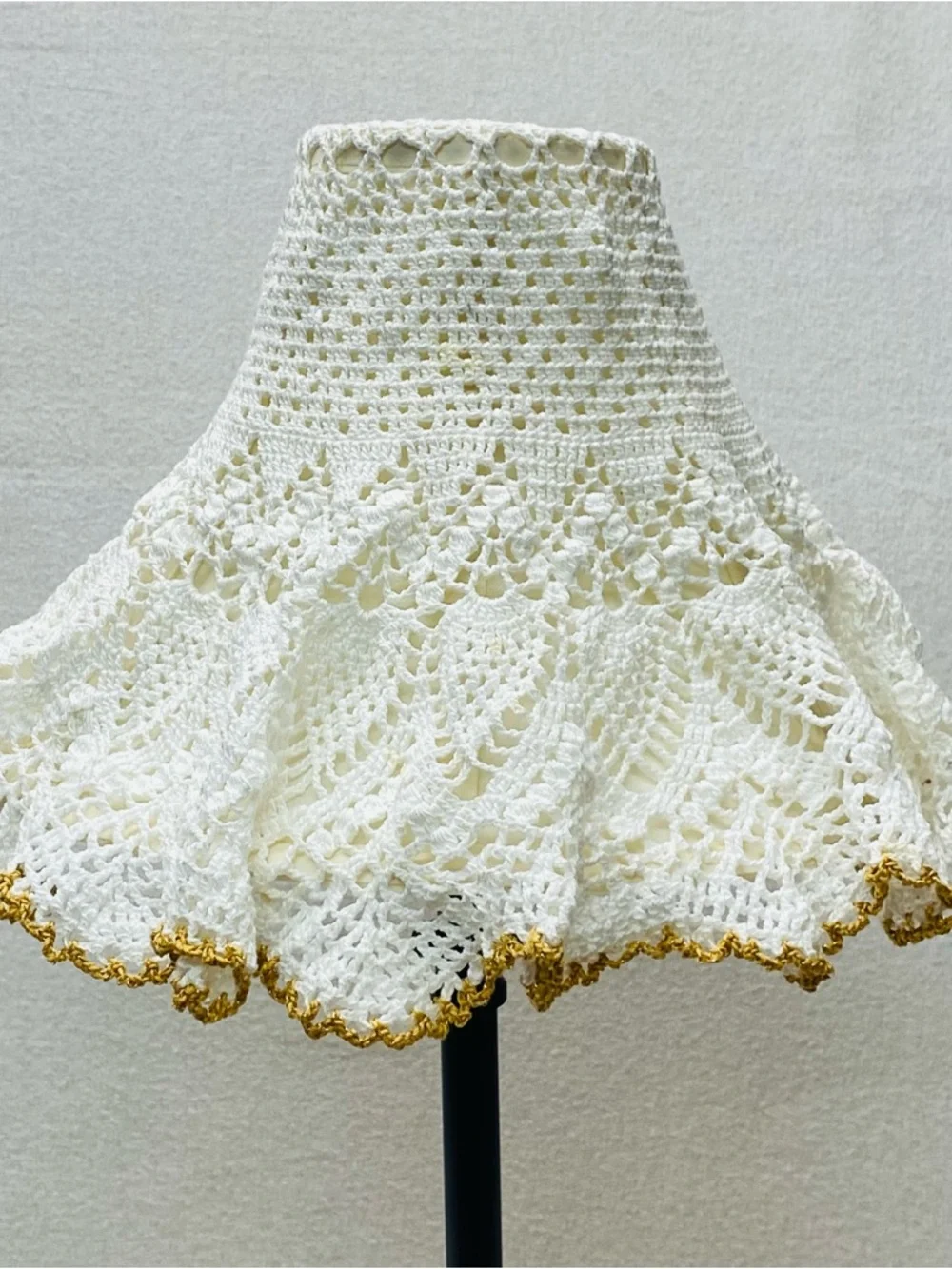 Hand Crocheted Ivory Lampshade Cover W/ Gold Trim Scalloped Edge Cottagecore REA